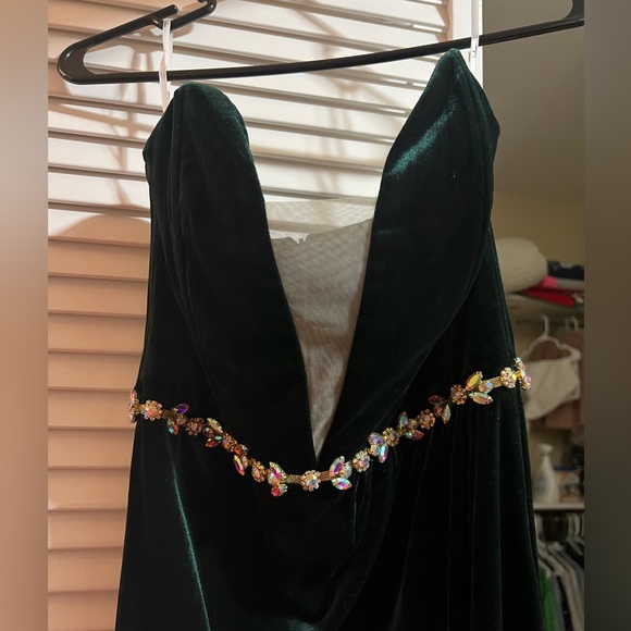 LuLu’s Green Velvet Strapless Formal Gown Dress - Picture 3 of 5